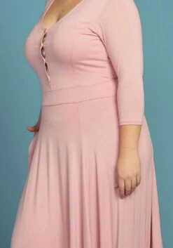 Plus Size Button Front Soft Maxi Dress -FemiLook Sales Store 2005374 126 4