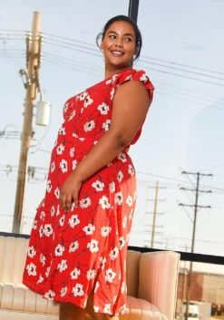 Pleione Plus Size V-Neck Floral Long Dress -FemiLook Sales Store 2006695 110 2