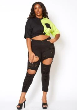 Vibrant Plus Size Stripe Distressed Black Denim Skinny Jean -FemiLook Sales Store 2013643 001 1