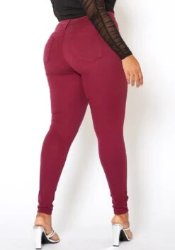 Vibrant Plus Size Classic Knee Rip Skinny Jeans -FemiLook Sales Store 2013659 111 2