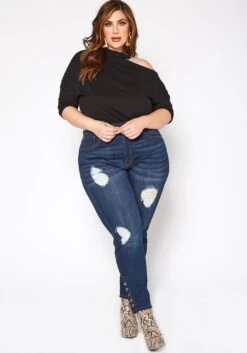Vibrant Plus Size Button Detailed Denim Skinny Jean -FemiLook Sales Store 2016798 939 1