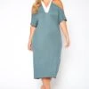 Plus Size Collar Neck Flare Midi Dress -FemiLook Sales Store 2018761 349 1
