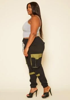 Plus Size Color Pop Cargo Pants -FemiLook Sales Store 2018798 001 3