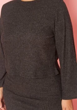 Plus Size Ribbed Knit Sweater & Bodycon Skirt Set -FemiLook Sales Store 2019262 001 4