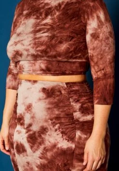 Plus Size Tie Dye Crop Top & Mermaid Flare Skirt -FemiLook Sales Store 2021316 002 5